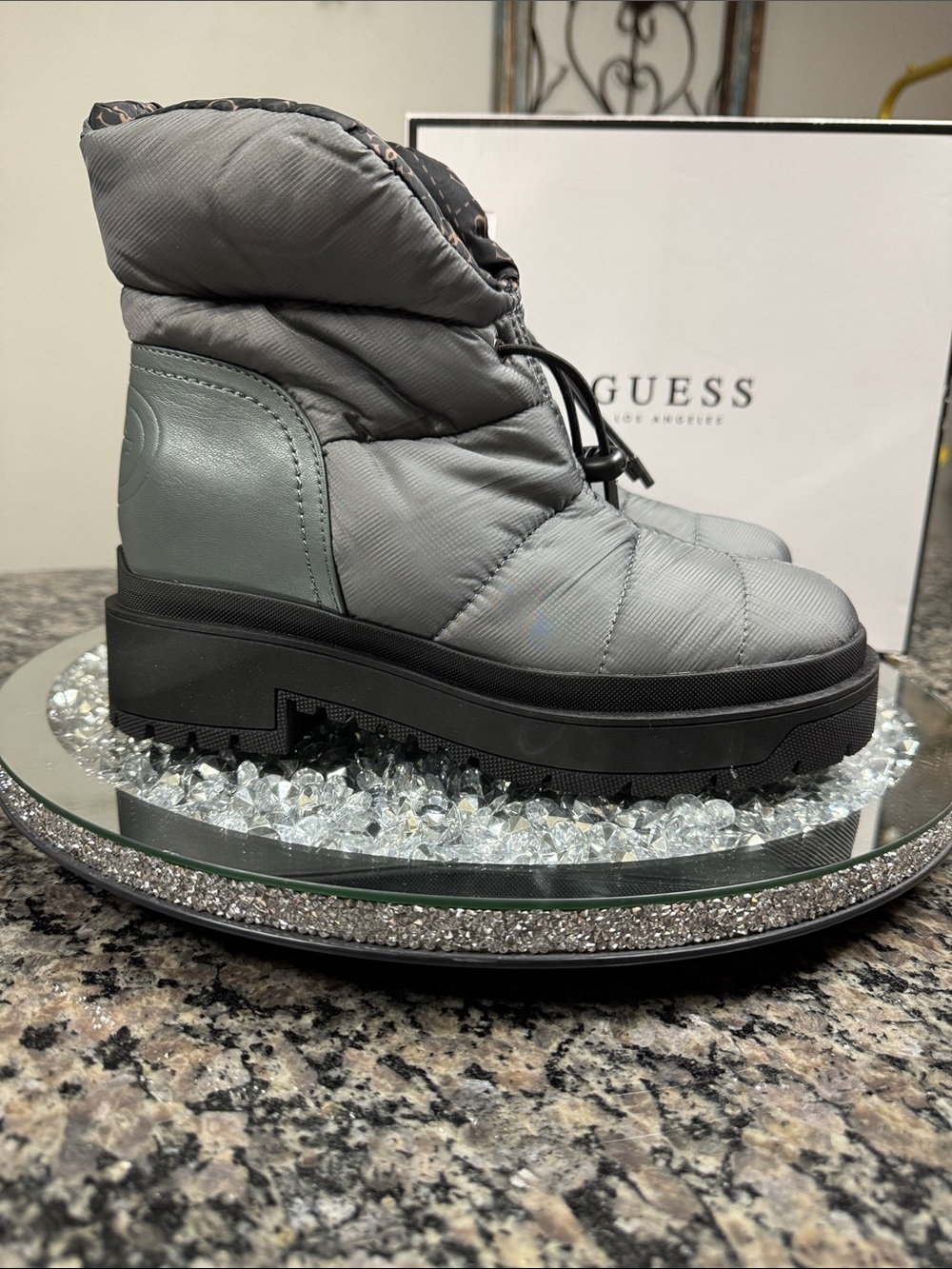 Guess Leeda Gray Quilted Puffer Ankle Boots NEW 7.5